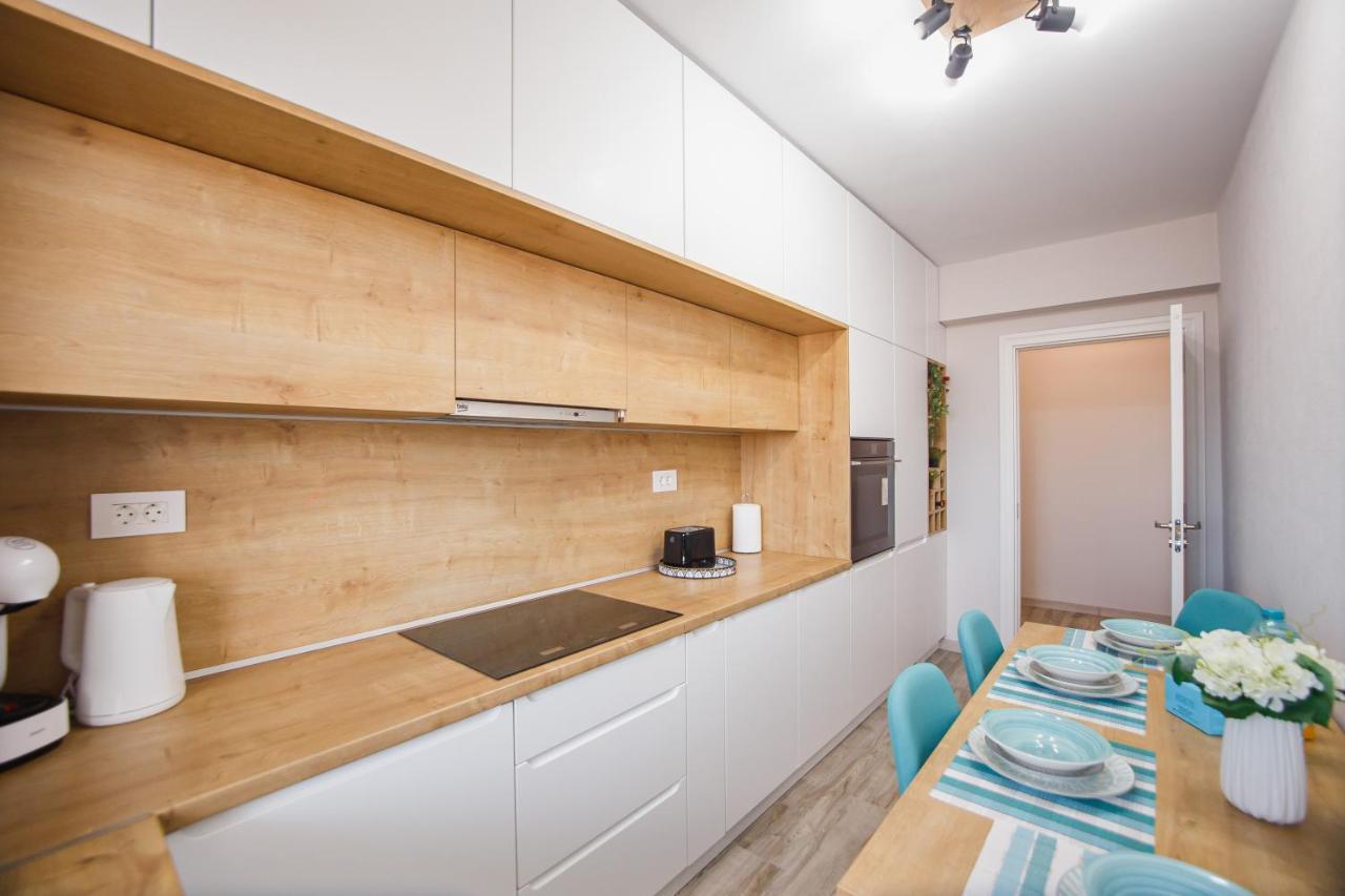 Apartamento Creamy Wood Haven Oradea Exterior foto